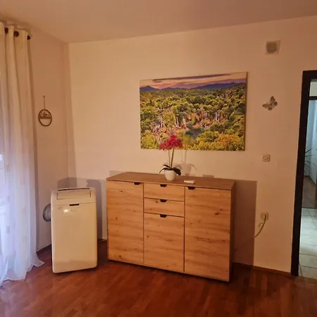 Deluxe Čapljina